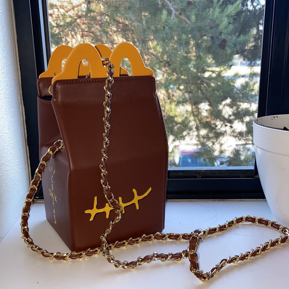 Travis Scott X Mcdonald’s Clutch